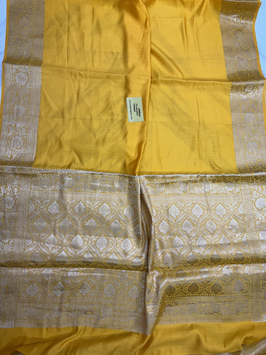 Gold Pure Chiniya Banarasi Handloom Saree